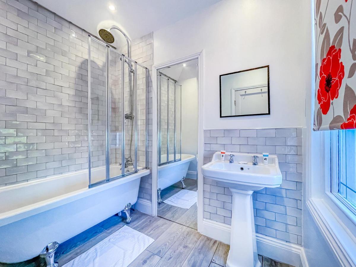 *Re9Bc* For Your Most Relaxed & Cosy Stay + Free Parking + Free Fast Wifi * Лидс Экстерьер фото